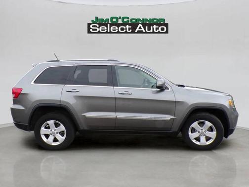 GREY 2013 Jeep Grand Cherokee Laredo