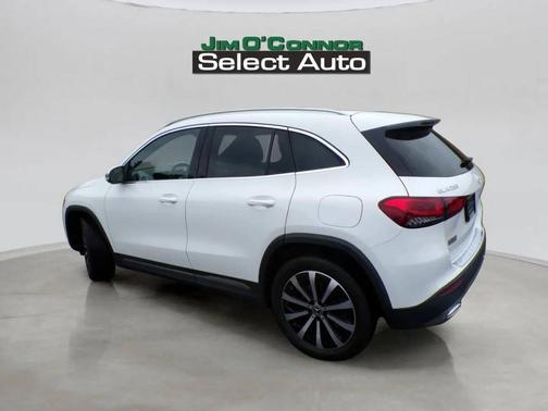 WHITE 2021 Mercedes-Benz GLA 250 Base 4MATIC