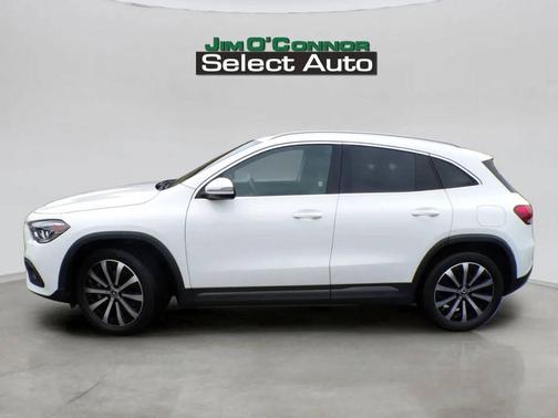 WHITE 2021 Mercedes-Benz GLA 250 Base 4MATIC