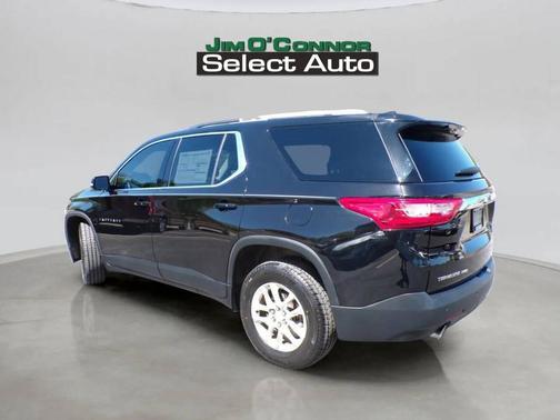 Mosaic Black Metallic 2018 Chevrolet Traverse LT Cloth