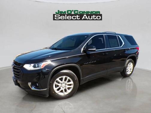 Mosaic Black Metallic 2018 Chevrolet Traverse LT Cloth