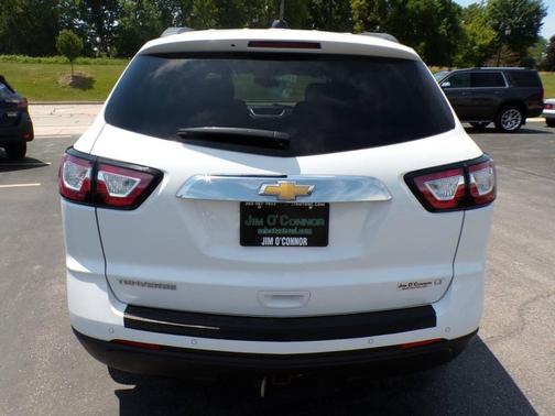 WHITE 2017 Chevrolet Traverse 1LT