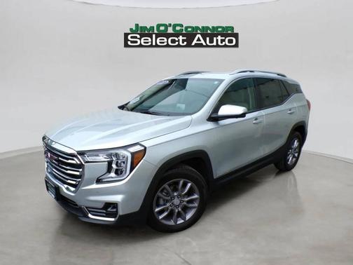 Quicksilver Metallic 2022 GMC Terrain SLT