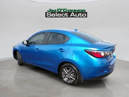 Sapphire 2019 Toyota Yaris Sedan LE