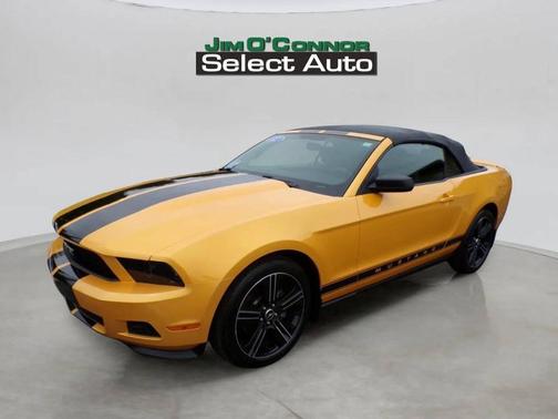Yellow Blaze Metallic Tri-coat 2012 Ford Mustang V6