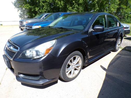 Graphite Gray Metallic 2013 Subaru Legacy Premium