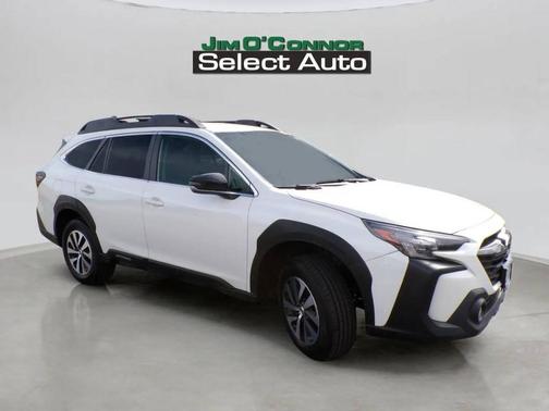 Crystal White Pearl 2024 Subaru Outback Premium
