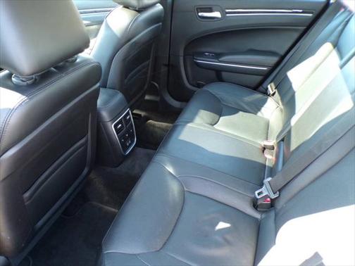 2016 Chrysler 300 S