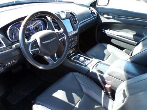 2016 Chrysler 300 S