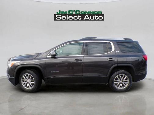 2017 GMC Acadia SLE-2