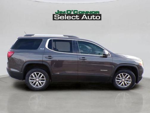 2017 GMC Acadia SLE-2