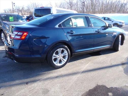 Blue Jeans 2016 Ford Taurus SE