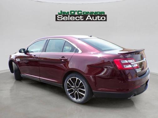 Burgundy Velvet Metallic Tinted Clearcoat 2018 Ford Taurus SEL