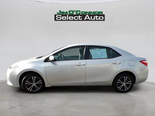 Classic Silver Metallic 2016 Toyota Corolla LE Plus