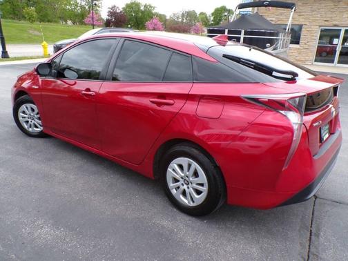 Hypersonic Red 2016 Toyota Prius Two