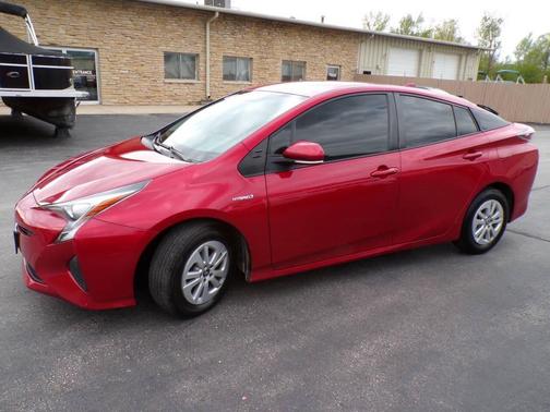 Hypersonic Red 2016 Toyota Prius Two