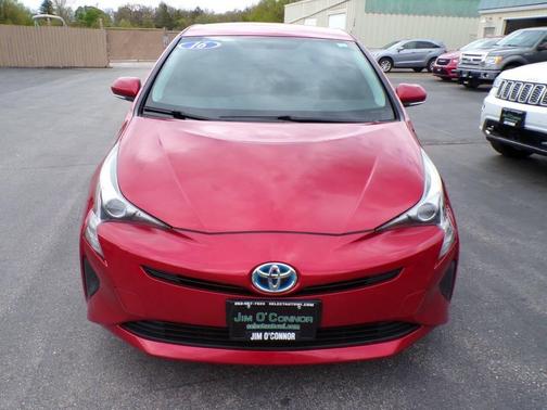 Hypersonic Red 2016 Toyota Prius Two
