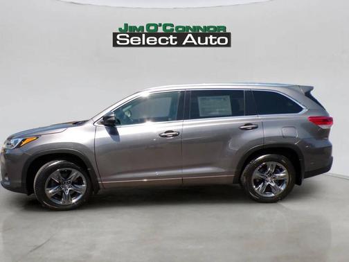 GREY 2017 Toyota Highlander Limited
