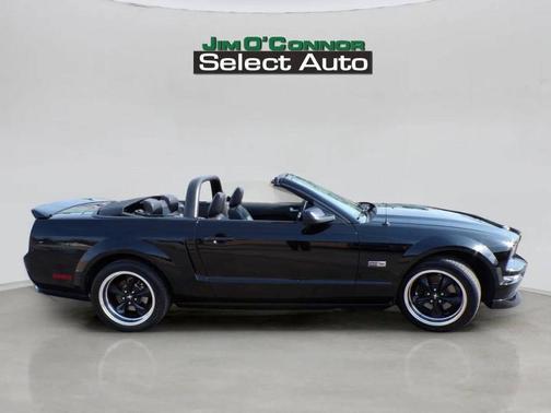 2005 Ford Mustang GT Premium