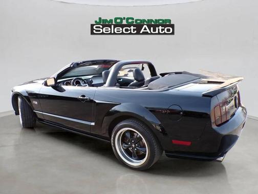 2005 Ford Mustang GT Premium