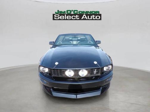 2005 Ford Mustang GT Premium