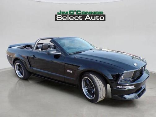 2005 Ford Mustang GT Premium