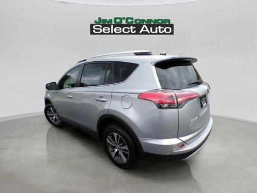 Silver Sky Metallic 2016 Toyota RAV4 XLE
