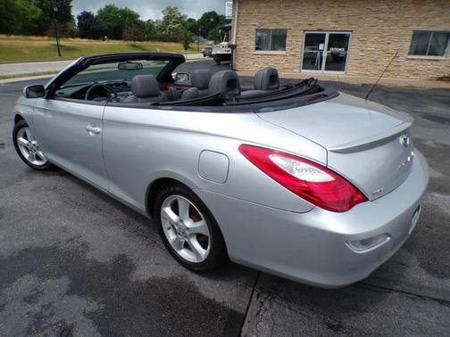 Silver Metallic 2008 Toyota Camry Solara SLE