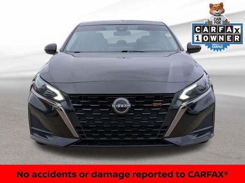 Super Black 2023 Nissan Altima SR FWD