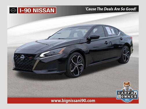 Super Black 2023 Nissan Altima SR FWD