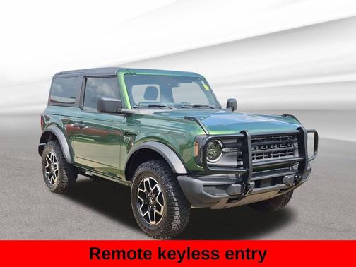 Eruption Green Metallic 2022 Ford Bronco Base