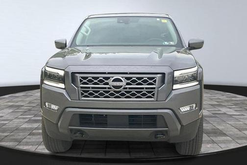 2024 Nissan Frontier SL