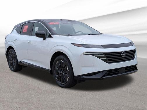 White Pearl 2025 Nissan Murano Platinum