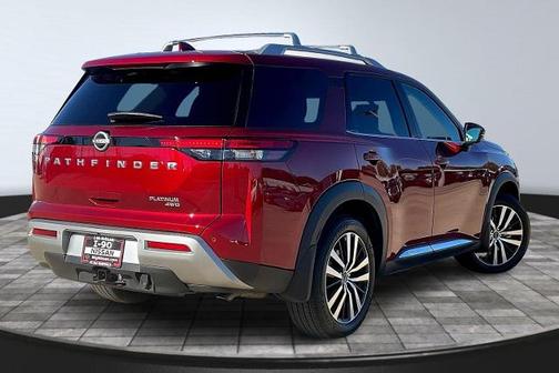 2024 Nissan Pathfinder Platinum