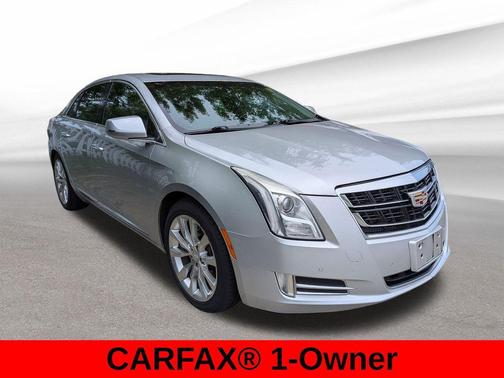 Radiant Silver Metallic 2016 Cadillac XTS Luxury