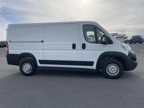 Bright White Clearcoat 2025 RAM ProMaster 2500 Tradesman