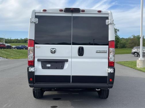 Bright White Clearcoat 2025 RAM ProMaster 2500 Tradesman
