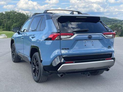 2023 Toyota RAV4 Hybrid SE