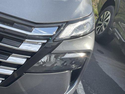 Gun Metallic 2024 Nissan Rogue SV