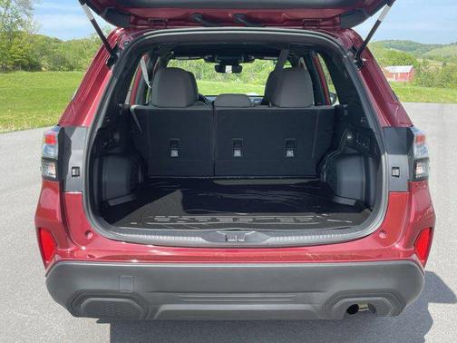 2025 Subaru Forester Base