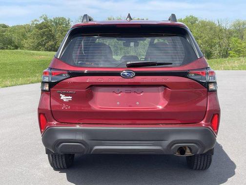 2025 Subaru Forester Base