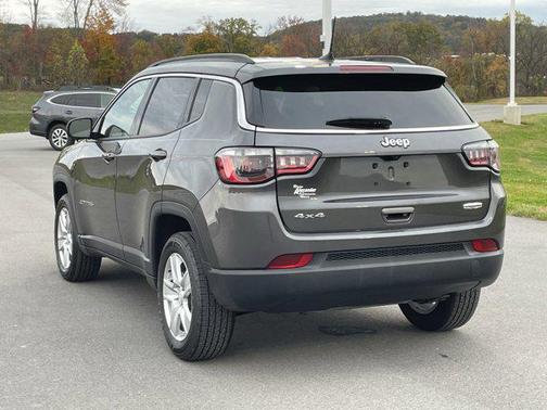 2022 Jeep Compass Latitude