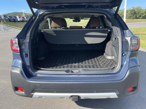 2023 Subaru Outback Touring