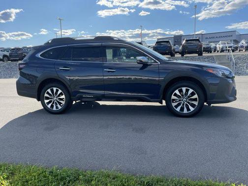 2023 Subaru Outback Touring