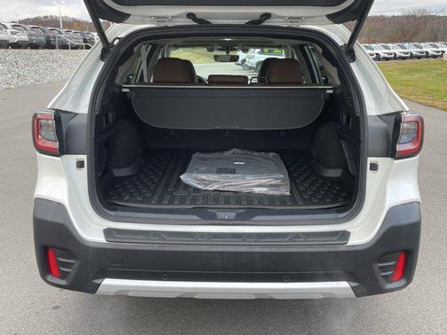 2021 Subaru Outback Touring XT