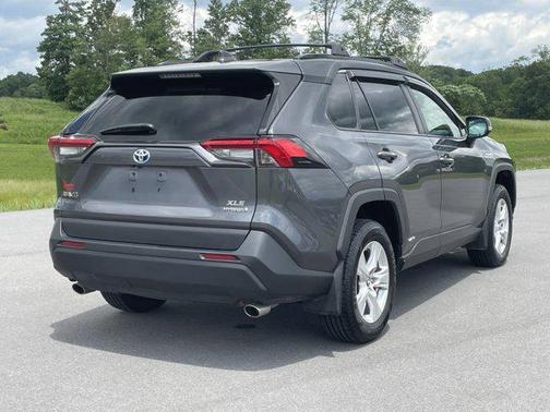 2019 Toyota RAV4 Hybrid XLE