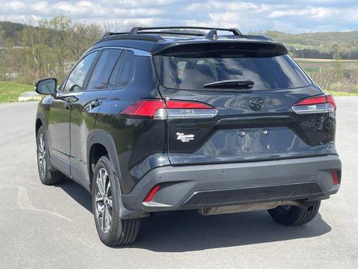 2022 Toyota Corolla Cross XLE
