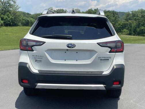 2024 Subaru Outback Touring