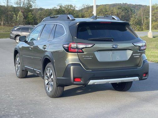 2025 Subaru Outback Touring