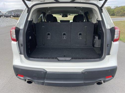 2024 Subaru Ascent Premium 8-Passenger